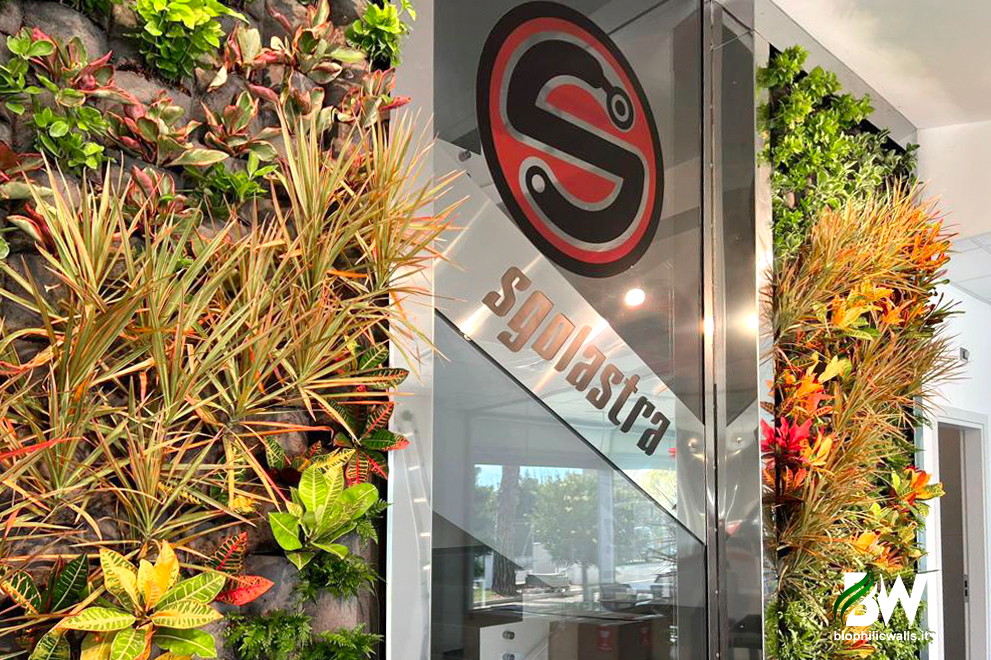 Giardino_verticale_azienda_Biophilicwalls